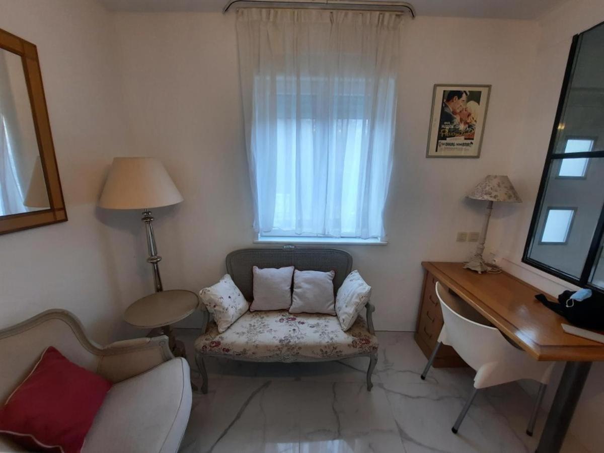 Liege 4420 Rue Jean Jaures 45 Grande Maison Joyeuse Avec Terrasse 30M2 Pour 8 Personnes Maximum Saint-Nicolas  Екстер'єр фото